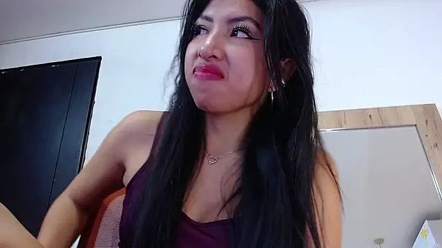 Snapshot of Sweet_baby_hellen chatting on 01/08/25, 04:02 Sweet baby hellen online show from 01/08/25, 04:02