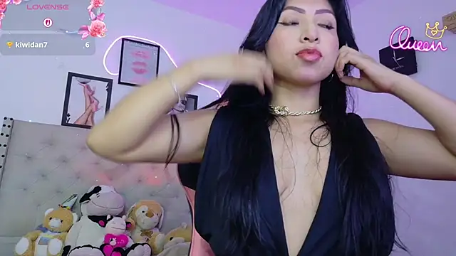 Snapshot of Sweet_baby_hellen chatting on 05/02/26, 04:17 Sweet baby hellen online show from 05/02/26, 04:17
