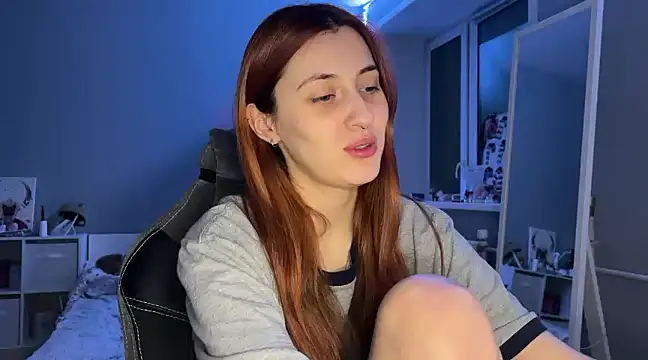 Uniarten online show from 01/21/25, 08:43