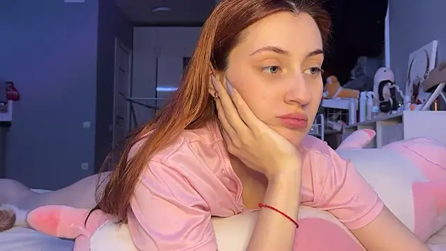 Uniarten online show from 02/05/25, 02:37