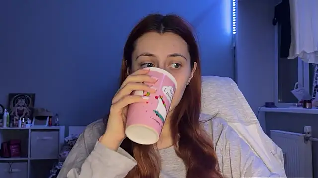 Uniarten online show from 11/05/25, 11:16