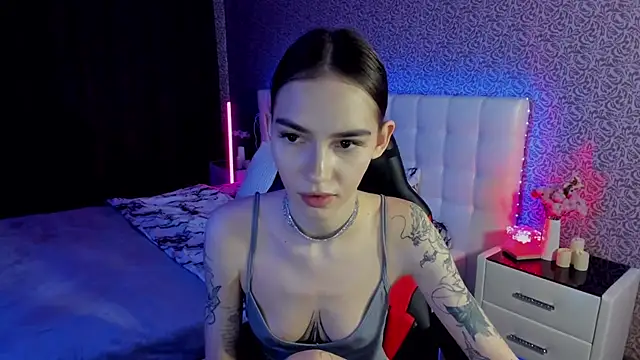 SophieCatty online show from 03/19/25, 06:55