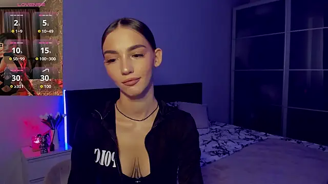 SophieCatty online show from 10/04/25, 11:41