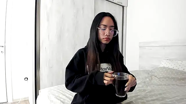 itsyourcassie online show from 01/18/25, 02:47