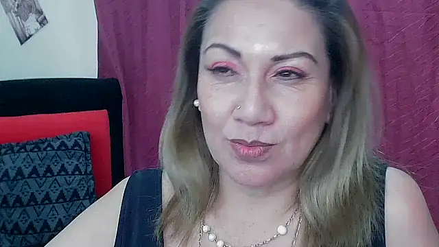 Snapshot of yayita_mature chatting on 01/23/25, 03:54 yayita mature online show from 01/23/25, 03:54