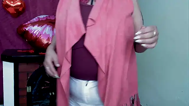 Snapshot of yayita_mature chatting on 02/15/25, 06:01 yayita mature online show from 02/15/25, 06:01