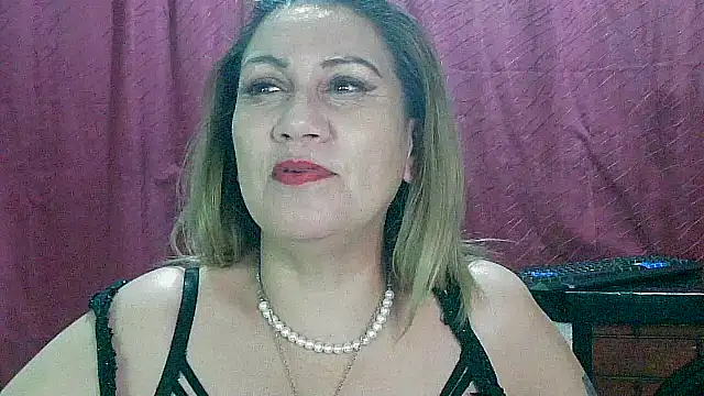 Snapshot of yayita_mature chatting on 02/22/25, 02:50 yayita mature online show from 02/22/25, 02:50