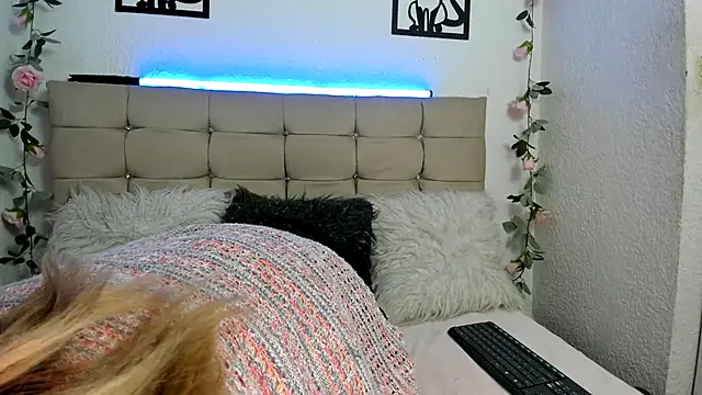 Snapshot of yayita_mature chatting on 09/27/25, 01:27 yayita mature online show from 09/27/25, 01:27