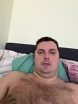 Snapshot of Corle124 chatting on 02/20/25, 07:12 Corle124 online show from 02/20/25, 07:12