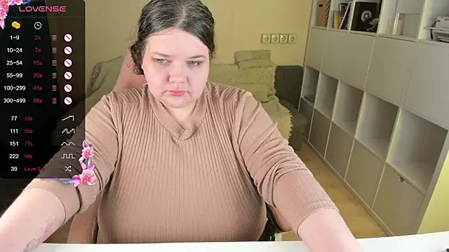 PlumPie online show from 12/20/25, 03:57