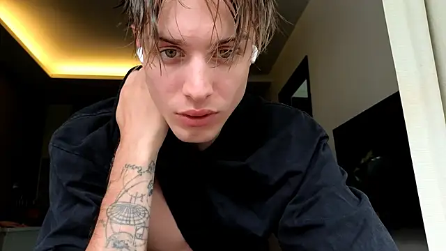 Cryptikov online show from 11/22/25, 04:55