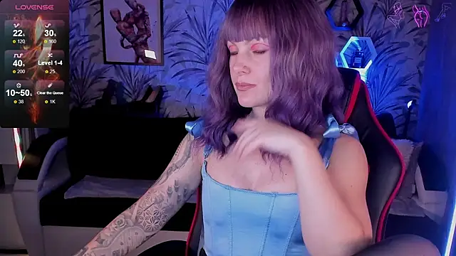 Devi Evi online show from 12/16/25, 06:46