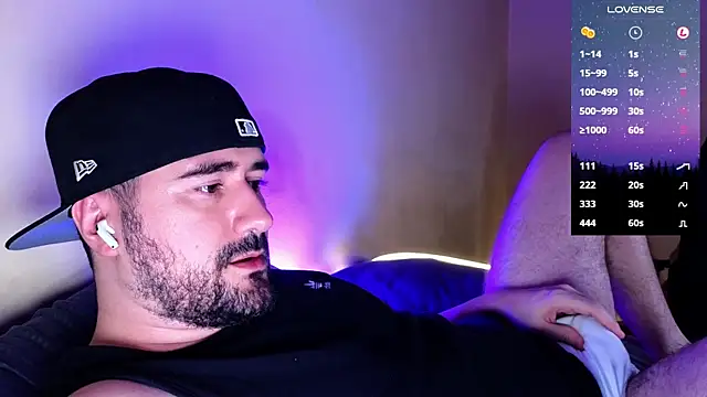 Snapshot of DominantTheo chatting on 12/30/24, 02:53 DominantTheo online show from 12/30/24, 02:53