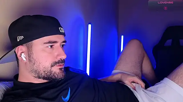 DominantTheo online show from 03/23/26, 03:43