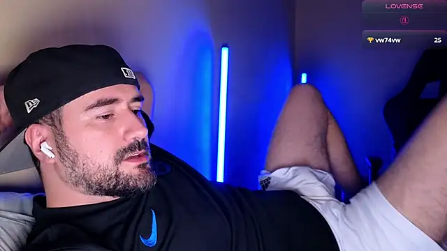 DominantTheo online show from 04/20/26, 04:15