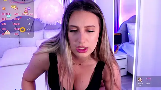 Snapshot of Eva_Ryen chatting on 03/17/25, 06:42 Eva Ryen online show from 03/17/25, 06:42