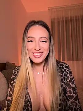 Snapshot of Eva_Ryen chatting on 10/02/25, 04:47 Eva Ryen online show from 10/02/25, 04:47