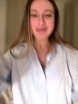 Eva Ryen online show from 12/22/25, 08:17