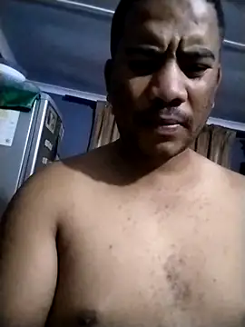 Snapshot of Purplejuice777 chatting on 02/15/26, 08:24 Purplejuice777 online show from 02/15/26, 08:24