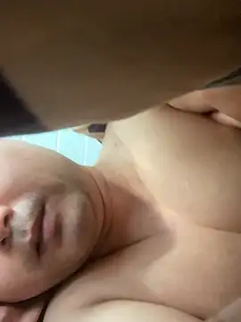 Snapshot of S00 chatting on 12/14/24, 12:55 S00 online show from 12/14/24, 12:55