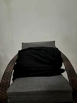 VIC22SECRET online show from 10/17/25, 01:09