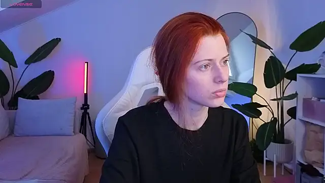 doll lesli online show from 11/12/25, 06:36