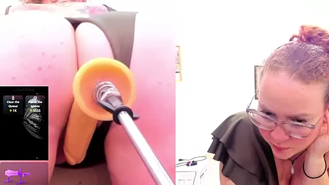 Paulina Davis  online show from 02/26/25, 04:36