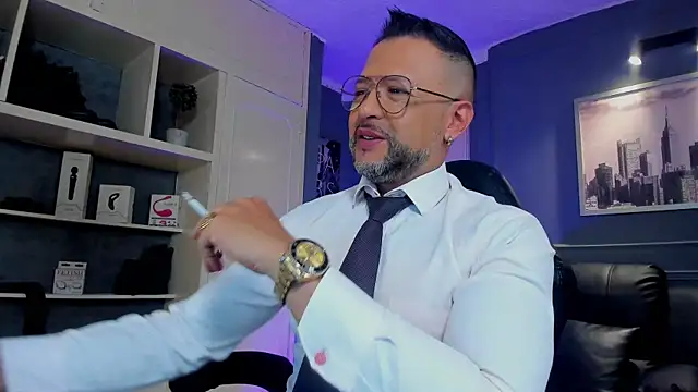 MrFrank tattoo online show from 11/04/25, 01:21