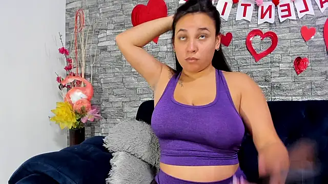 LizzRouse online show from 02/11/25, 09:14