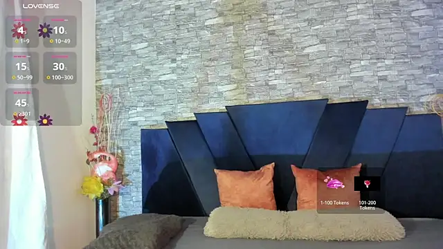 LizzRouse online show from 03/06/25, 08:27