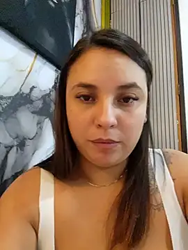 LizzRouse online show from 10/30/25, 09:37