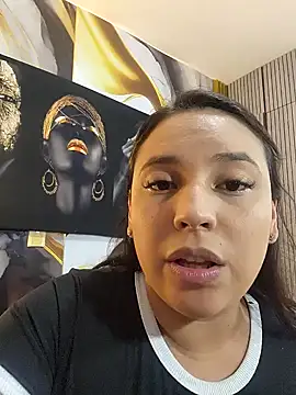 Snapshot of LizzRouse chatting on 06/19/26, 09:07 LizzRouse online show from 06/19/26, 09:07