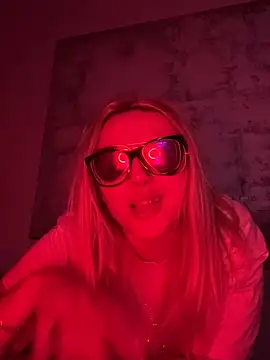 Strongqueen online show from 01/16/25, 01:27