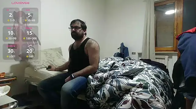 Snapshot of Attila985 chatting on 04/07/26, 11:37 Attila985 online show from 04/07/26, 11:37