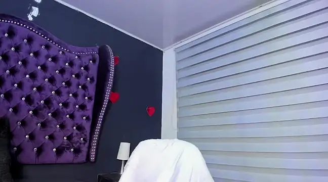 Snapshot of perla7777 chatting on 03/02/25, 03:24 perla7777 online show from 03/02/25, 03:24