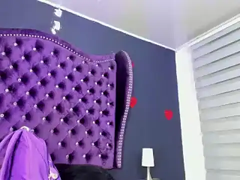 Snapshot of perla7777 chatting on 03/14/25, 08:53 perla7777 online show from 03/14/25, 08:53