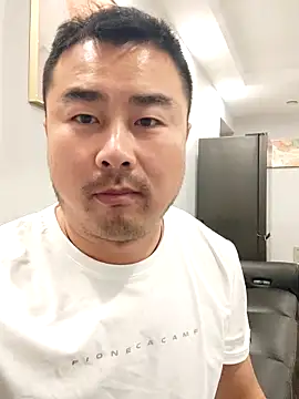 Snapshot of guozuo chatting on 04/28/26, 01:27 guozuo online show from 04/28/26, 01:27