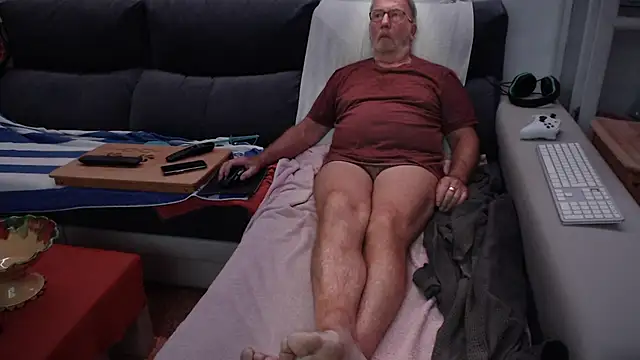 Nudelschwanz online show from 09/23/25, 06:33