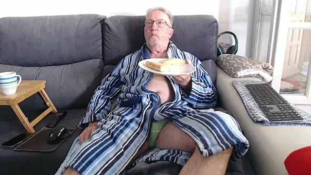 Nudelschwanz online show from 04/01/26, 01:01