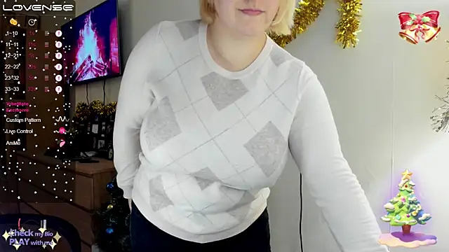 Snapshot of Christen_John_lover chatting on 12/29/24, 05:33 Christen John lover online show from 12/29/24, 05:33