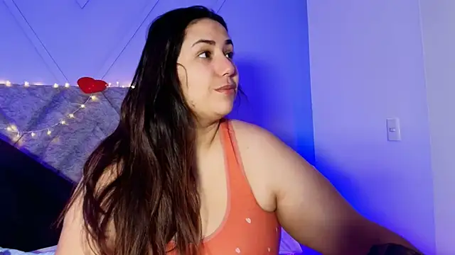 emmajohnss online show from 02/19/25, 03:50