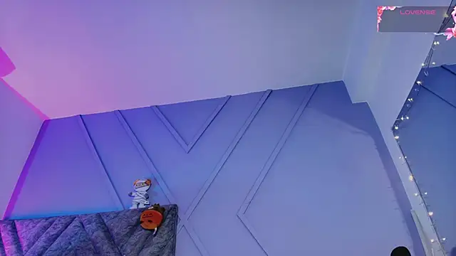 Snapshot of emmajohnss chatting on 10/22/25, 04:02 emmajohnss online show from 10/22/25, 04:02