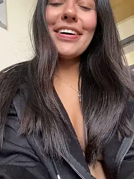 DaphneUwu online show from 12/29/24, 08:26