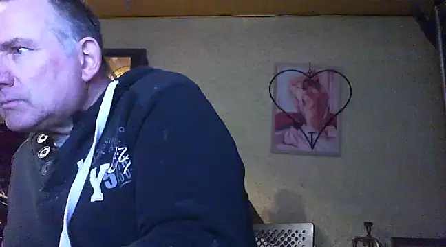 Snapshot of jeanlulu chatting on 01/01/25, 04:50 jeanlulu online show from 01/01/25, 04:50