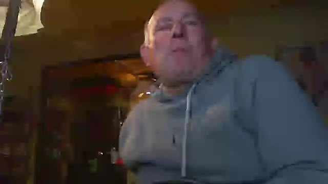 Snapshot of jeanlulu chatting on 10/30/25, 08:20 jeanlulu online show from 10/30/25, 08:20