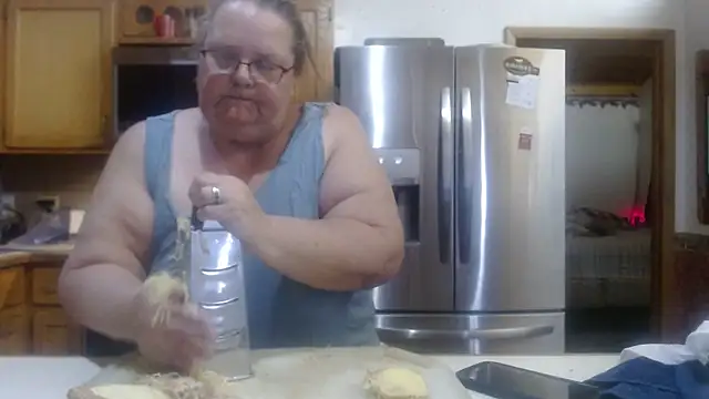 Hornybbw1978 online show from 10/22/25, 11:48