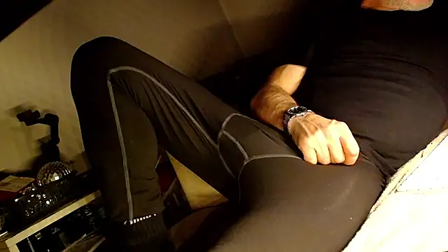 mike30nbg online show from 12/27/24, 07:35