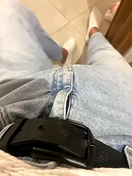 Snapshot of amyalaruz34ist chatting on 11/04/25, 01:10 amyalaruz34ist online show from 11/04/25, 01:10