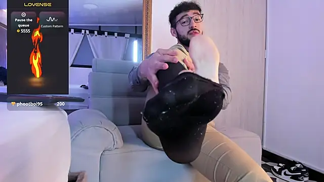 Snapshot of MarkWalker__ chatting on 02/08/25, 10:50 MarkWalker online show from 02/08/25, 10:50