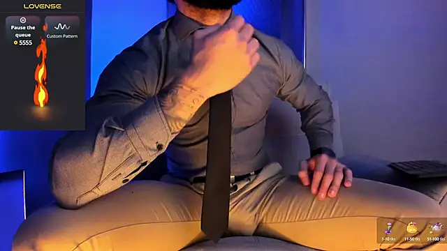 Snapshot of MarkWalker__ chatting on 02/22/25, 10:40 MarkWalker online show from 02/22/25, 10:40